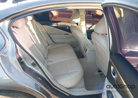 2018 Infiniti Q50 3.0T Luxe z USA, uszkodzony, nr VIN JN1EV7AP9JM592278